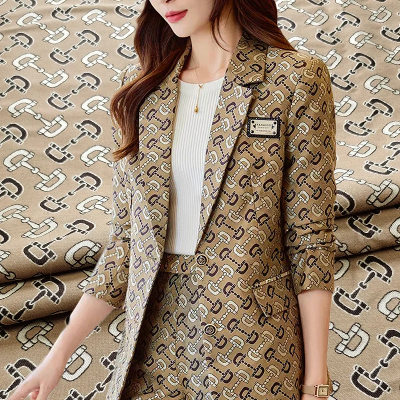 

Модный Цветной Тканый Жаккардовый костюм в европейском и американском стиле, осенне-зимняя ветровка, модельный высококачественный модный комплект
