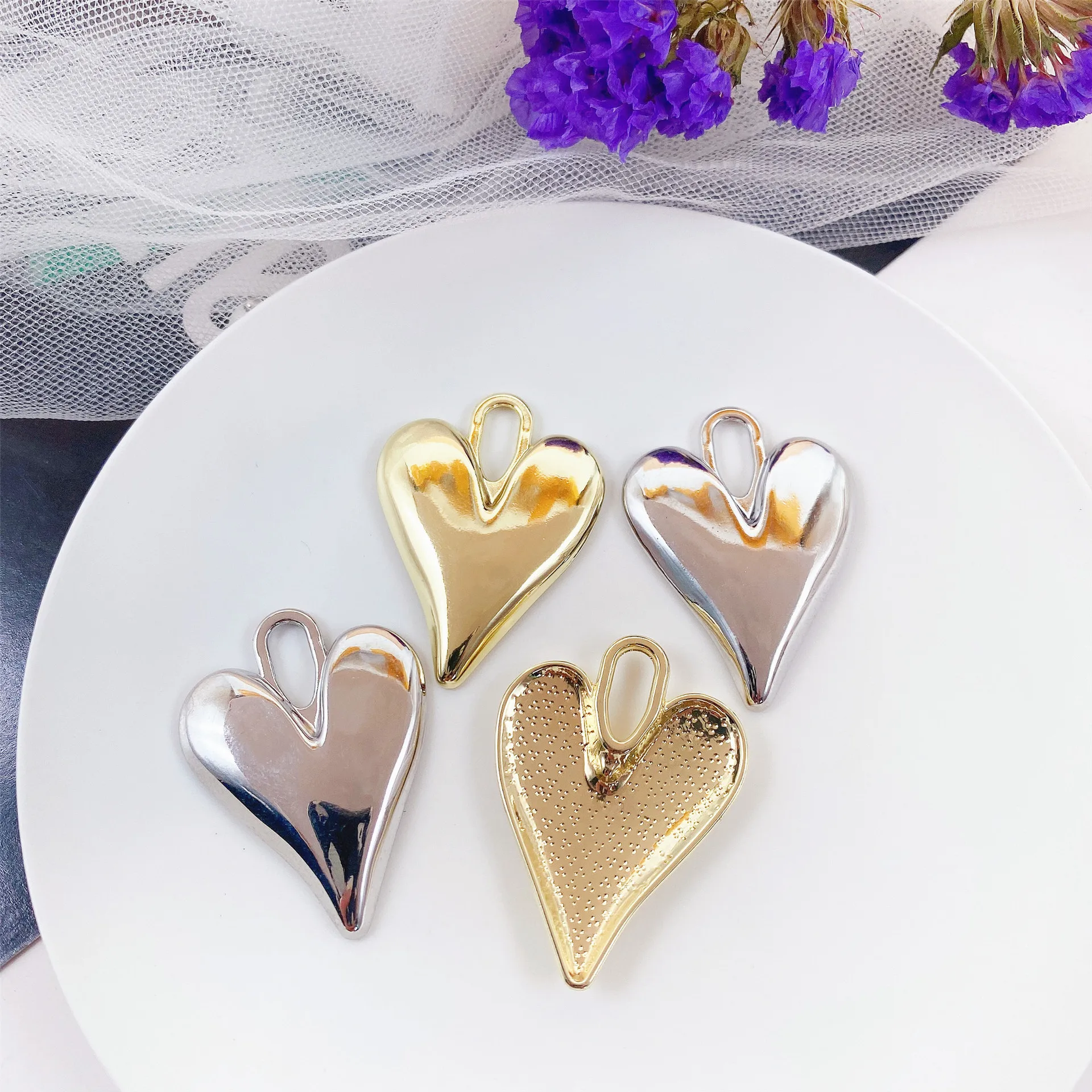 

10pcs Heart Shape Earrings Pendants Love Heart Gold Silver Color Pendant Charms for Diy Necklace Earrings Jewelry Making