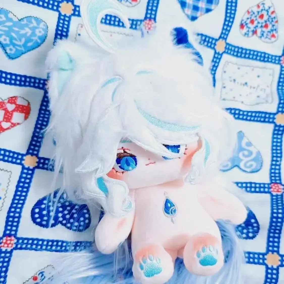 

20 см аниме Genshin Impact Furina Focalors, привлекательная плюшевая подушка для девочек с белыми волосами, хлопковая плюшевая подушка, подарок для косплея