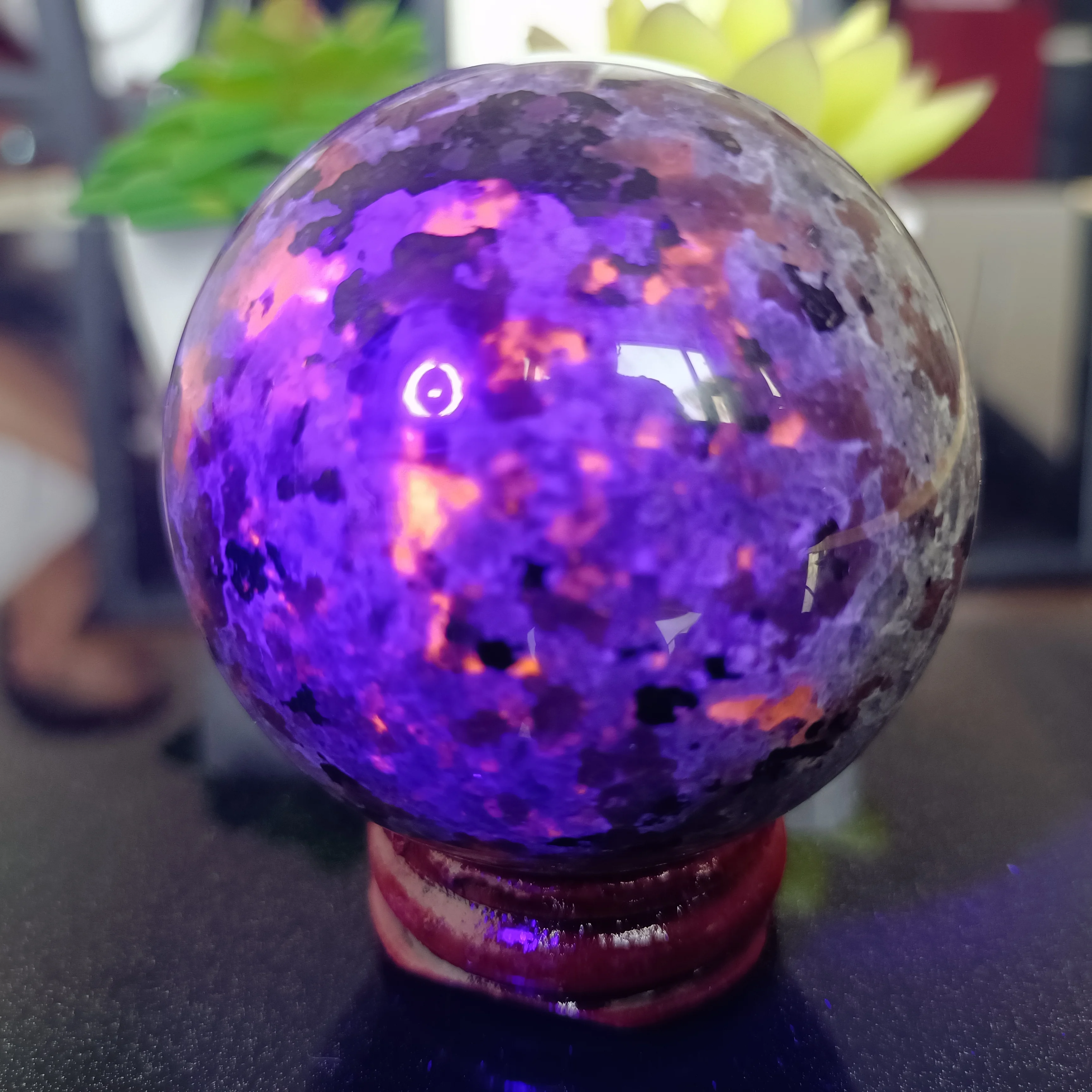 

NATURAL FLAME STONE BALL CRYSTAL ENERGY REIKI HEALING ORNAMENT