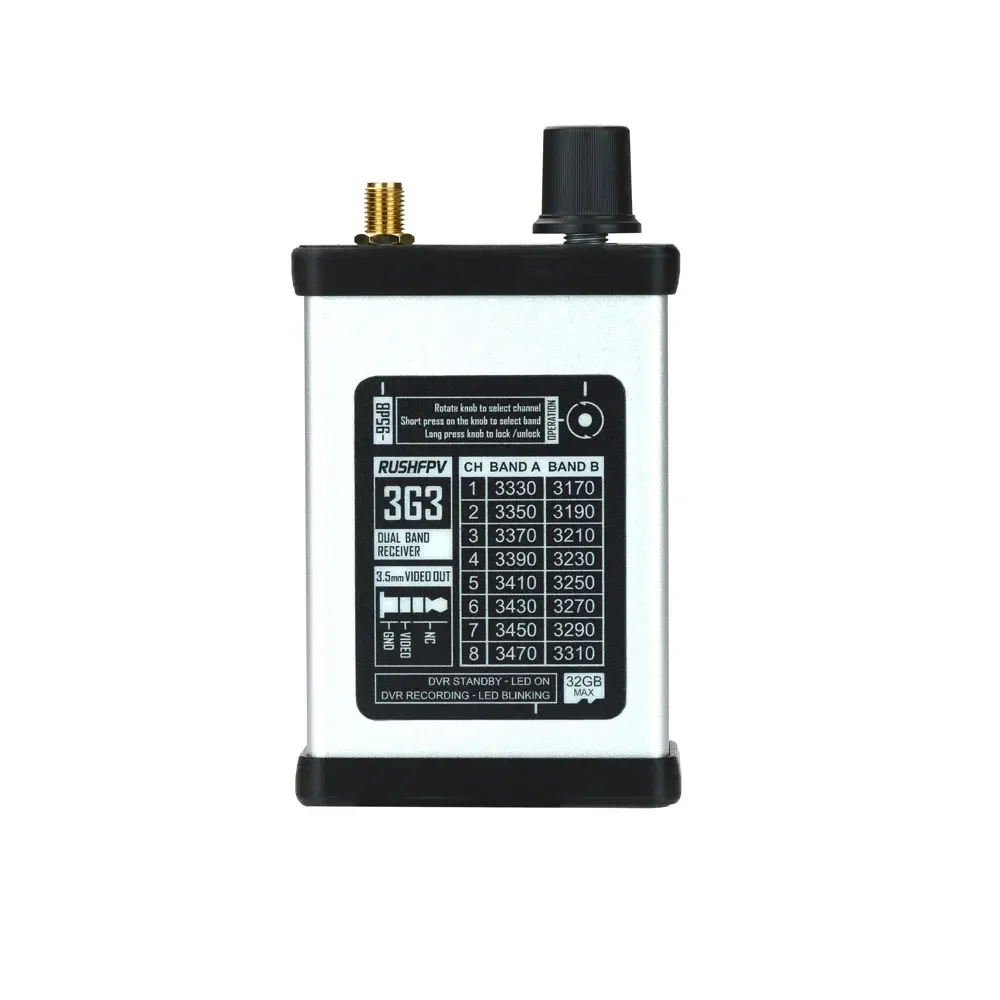 Kit Récepteur Vidéo RUSHFPV 3.3GHz - Antenne Directionnelle Incluse en action, recevant un signal vidéo.