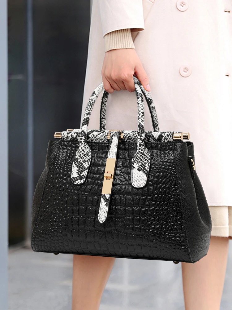 موديل جديد 2025 حقيبة نسائية من الجلد الطبيعي ذات...