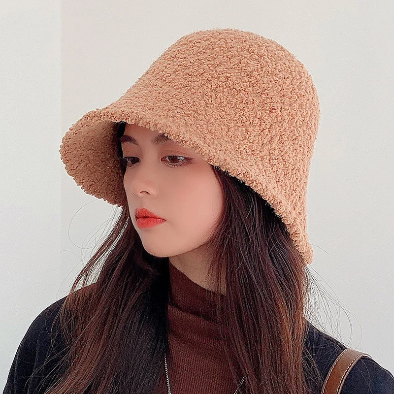 

Панама женская зимняя теплая из овечьей шерсти