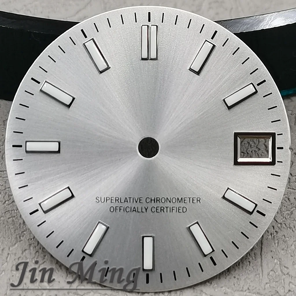 High Quality Silver Multi-Colored Luminous Date Window Aseptic Dial