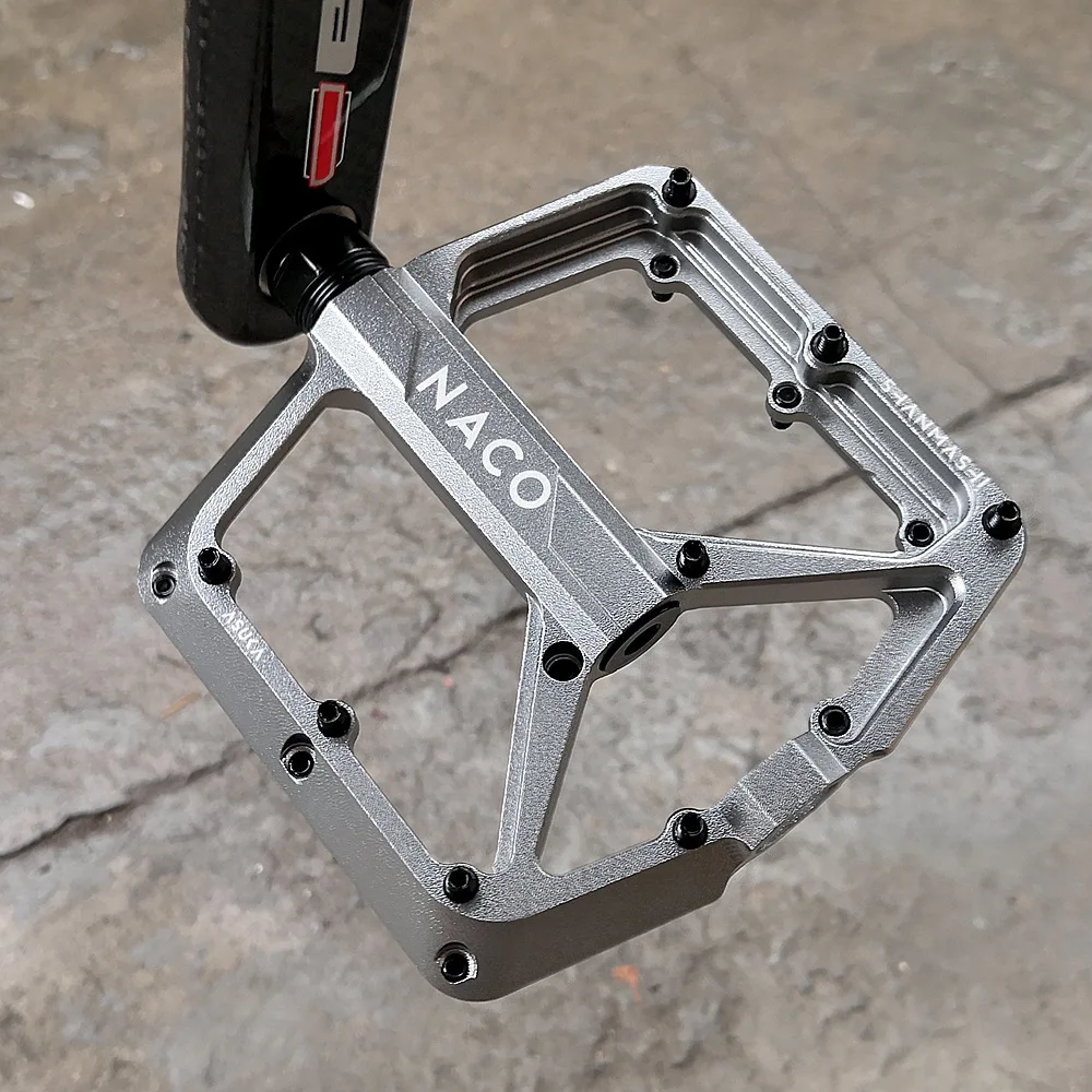 

SHANMASHI aluminum alloy mountain bike pedal CNC craft bicycle wide flat pedal 3 bearings