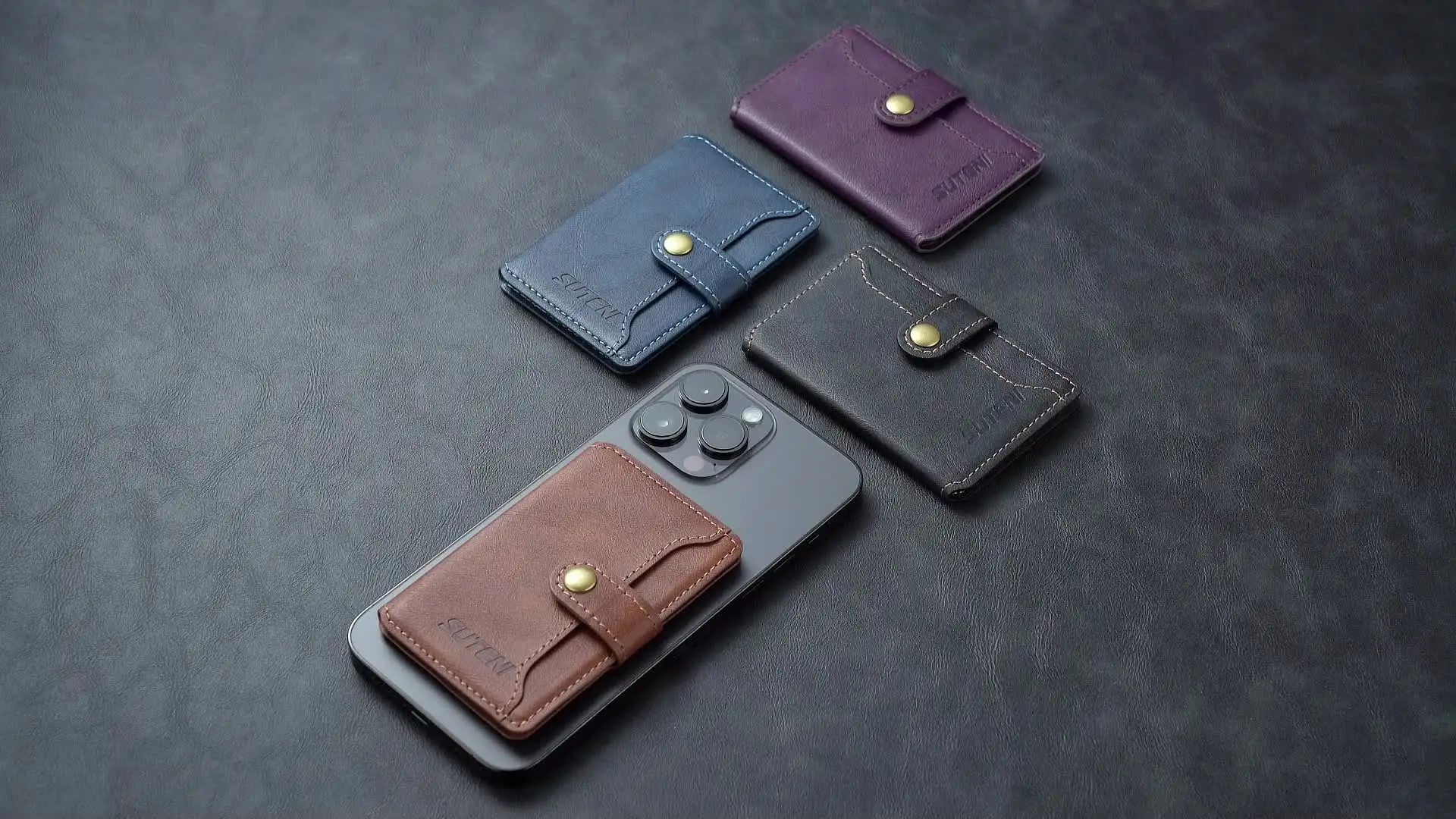 Portafoglio Magnetico MagSafe In Pelle Per IPhone 15/14/13/12 - Colore Marrone Dorato