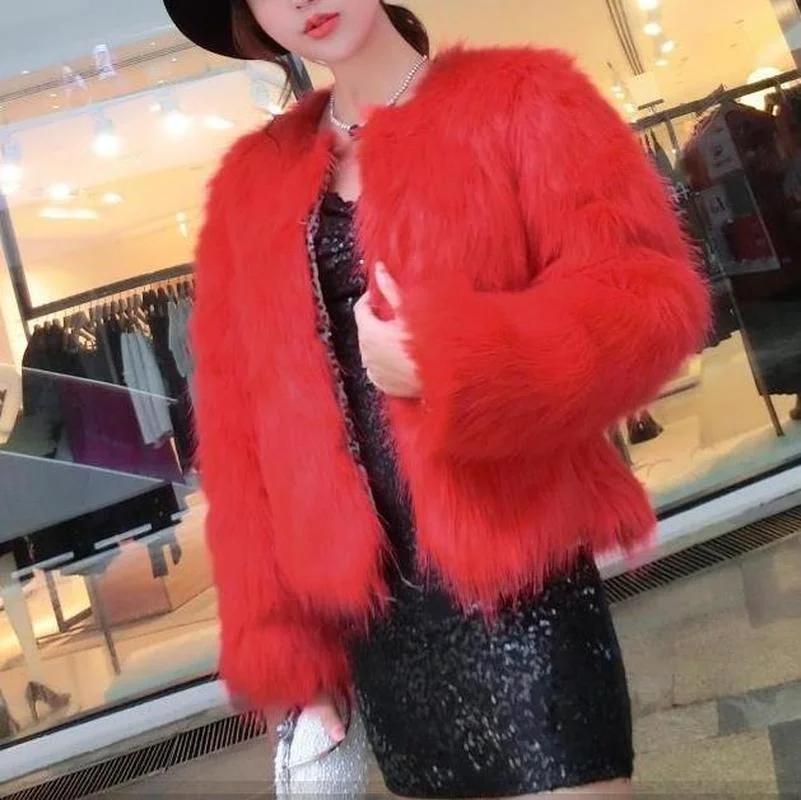 Рисунок 5 - Женское пальто из искусственного лисьего меха