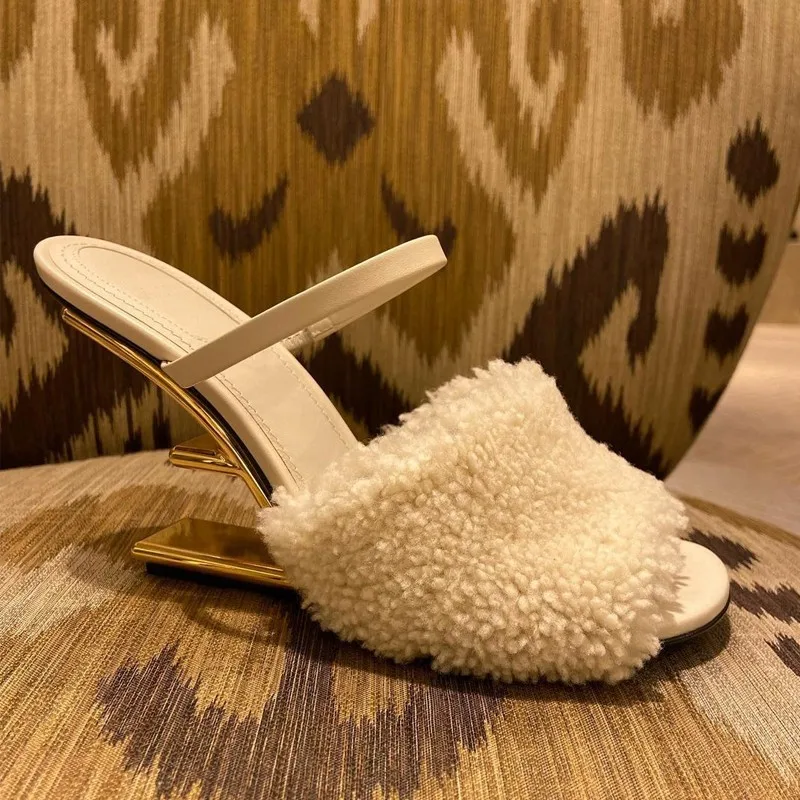 2024 New Cute Wool Shoes Lamb's Wool Pure Color Round Head Trend Fashion Models Absolutely Beautiful Temperament Ladies Slippers