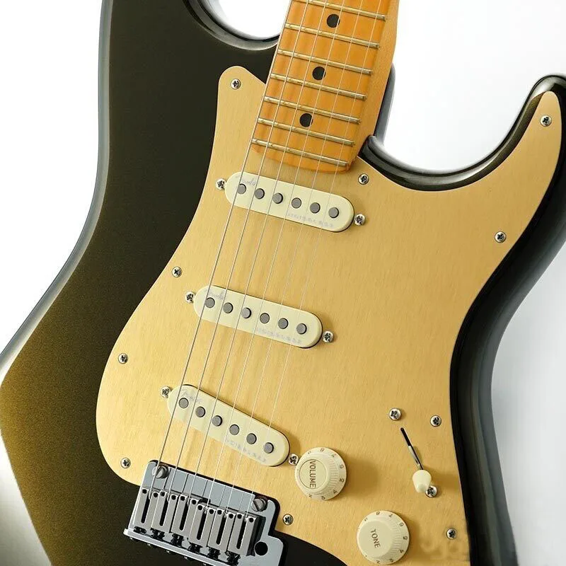 

American Ultra S t (Texas Tea Maple) Guitar