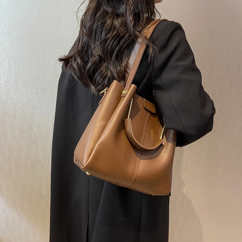 

Модные трендовые простые мягкие женские сумочки с сообщениями на каждый день для девушек вместительные вечерние сумки через плечо для мобильного телефона ручной работы