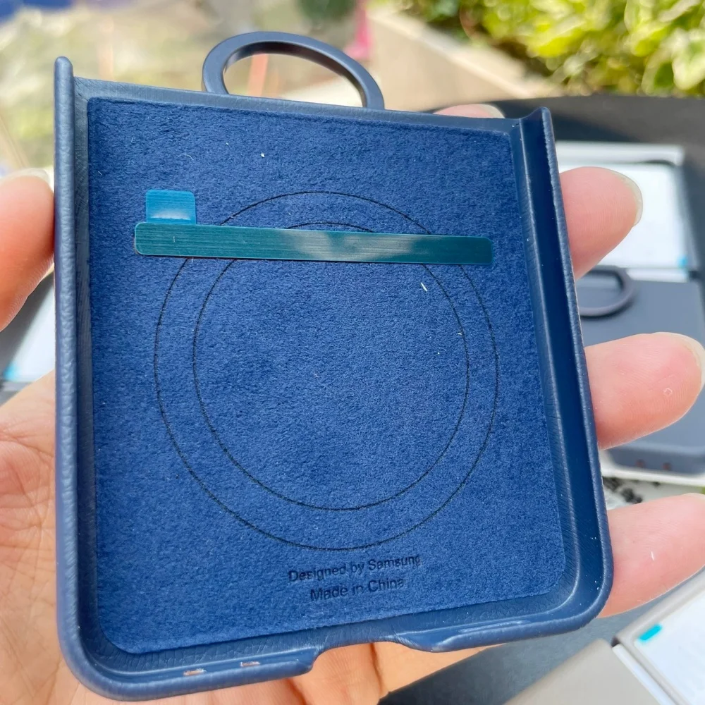 Leather Magnetic Ring Holder Case - Texture Shockproof Protective Cover, Foldable Phone Shell