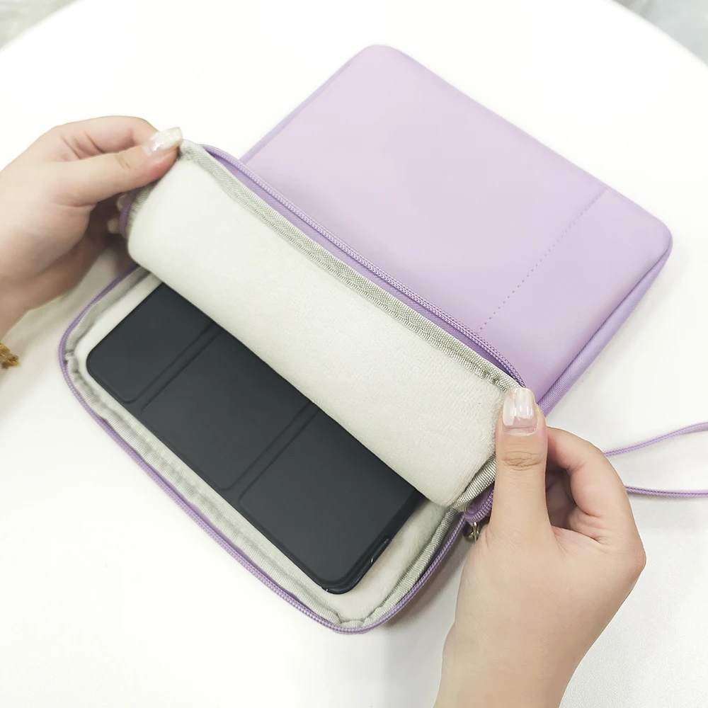 Stylish Protective Tablet and Laptop Sleeve, 11-13.3 Inch