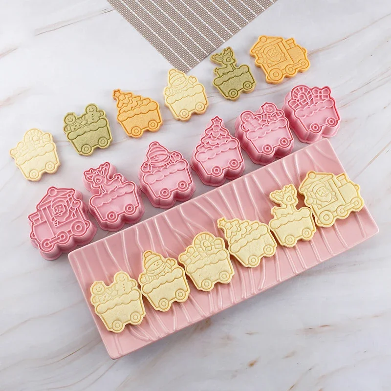 Cookie Cutter 6Pcs/set Christmas Train Cookie Mold Stamp Biscuit Mold Cookie Cutter DIY Fondant Baking Cake Decoration Tools Bakeware