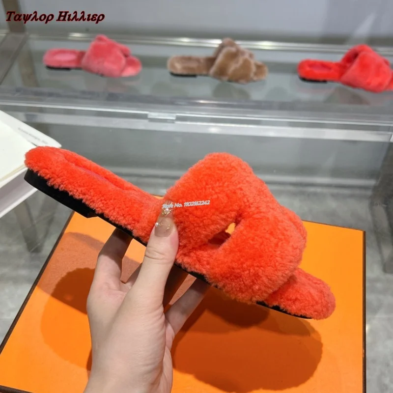 

Autumn New Wool Leather Flat Slippers Round Toe Non-Slip Comfortable Solid Color All-Match Warm Winter Luxury Slippers Gladiator