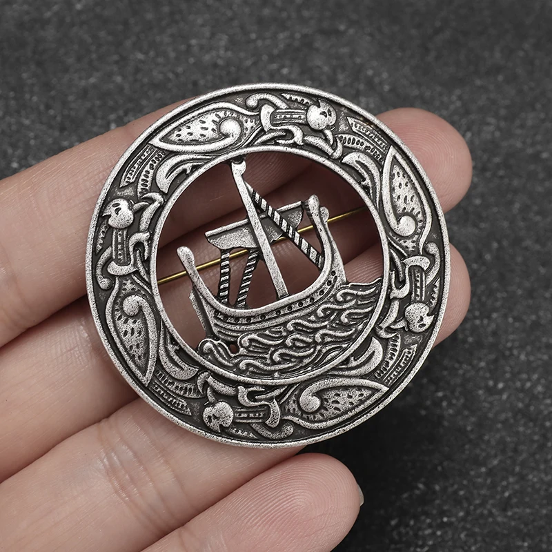 Retro Celtic Warship Brooch Men's Punk Trend Amulet Jewelry Motorcycle Riding Lapel Pin Accessories