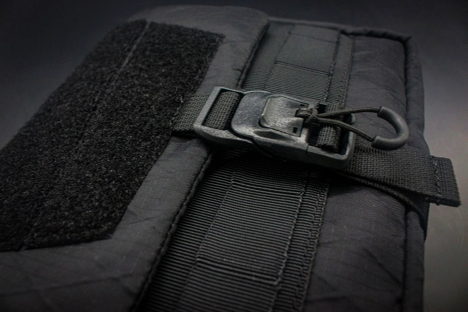 Eorilab 25ss Xpac VX21 RS soft small messenger bag duraflex magnetic buckle molle patch pads techwear accessories edc carrier