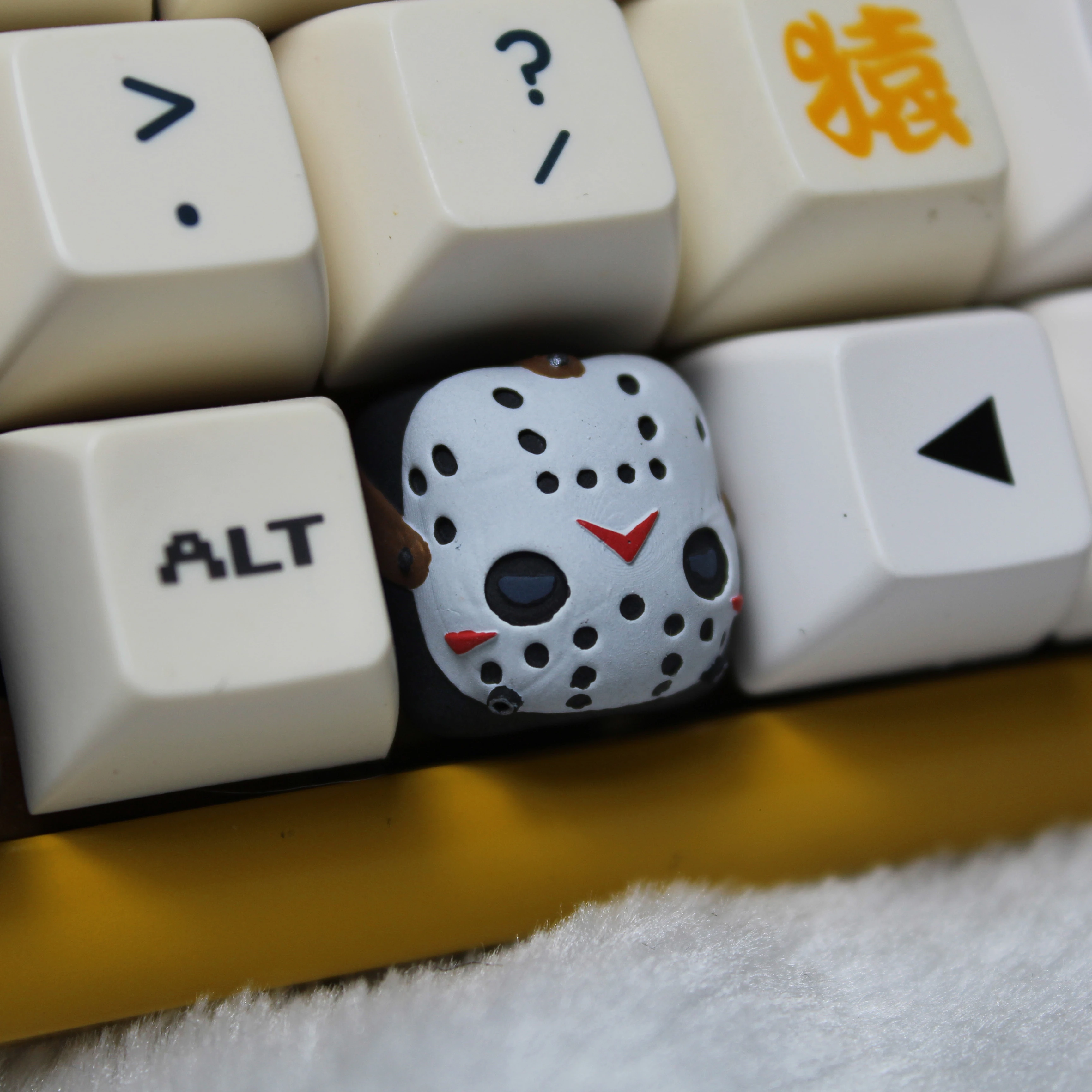 

Personalized Design ESC Keycaps Creative Handmade Resin Customized Cute Cross Shaft Game Mechanical Keyboard Keycaps Gift