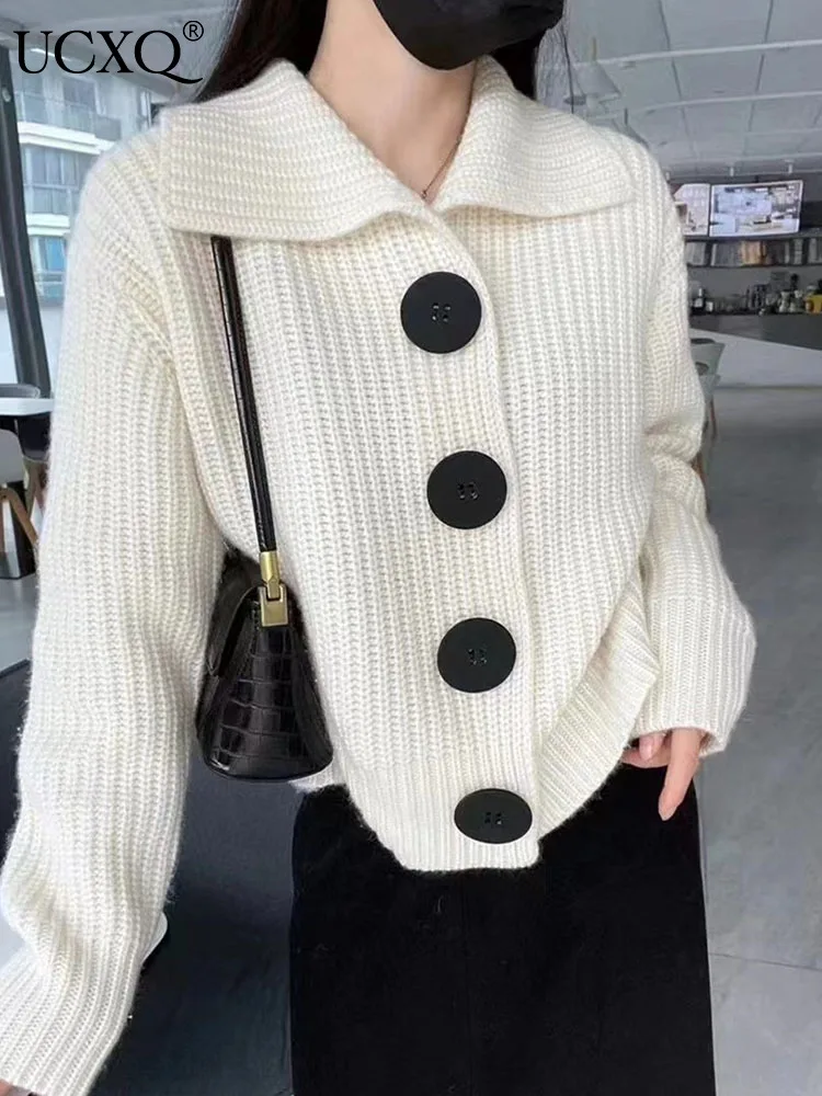 

UCXQ Temperament Lapel Big Buttons Loose Sweater Cardigan For Women 2023 Autumn New Casual Long Sleeve Female Knitting Coats Top