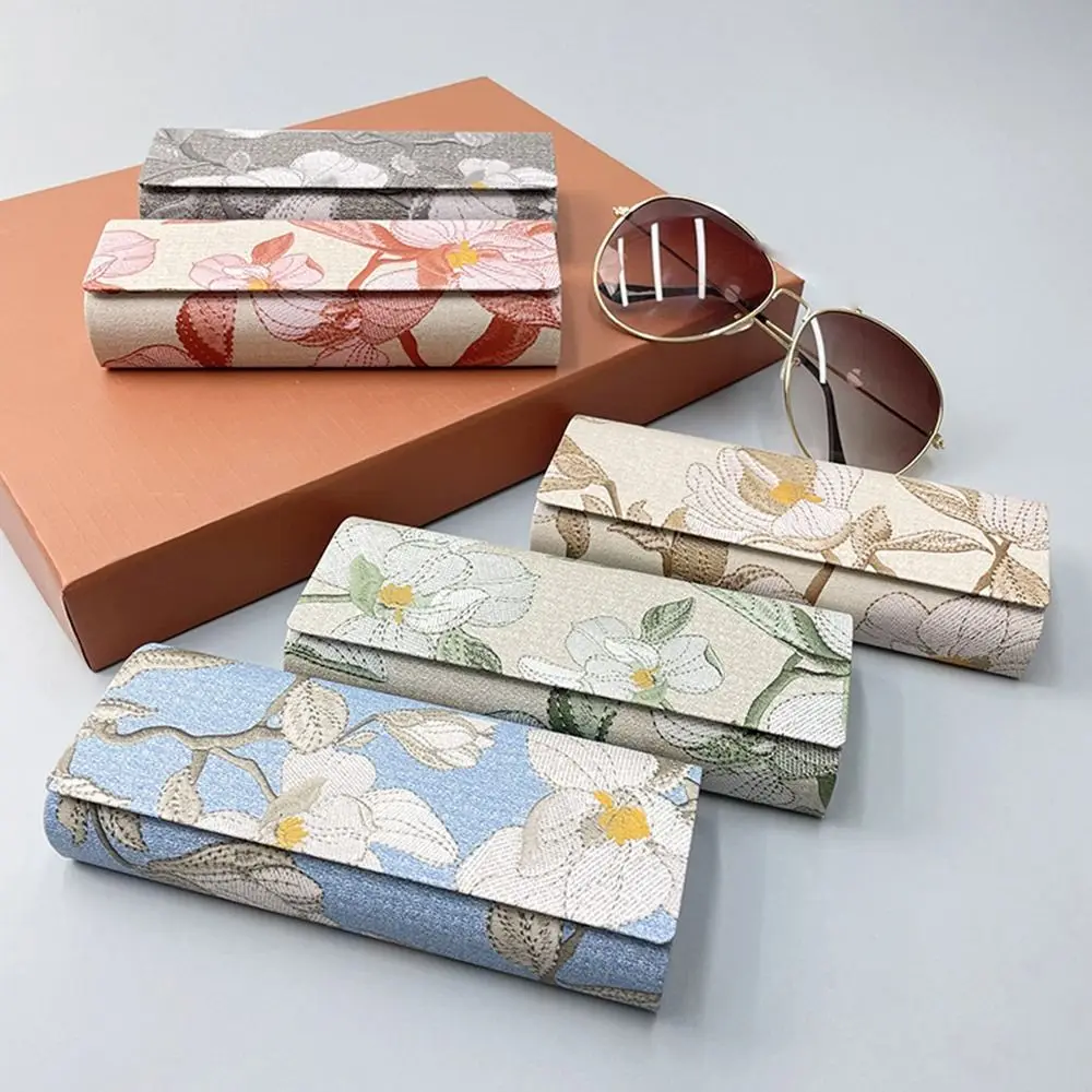 Elegant Embroidered Glasses Pouch - Portable, Multifunctional Case