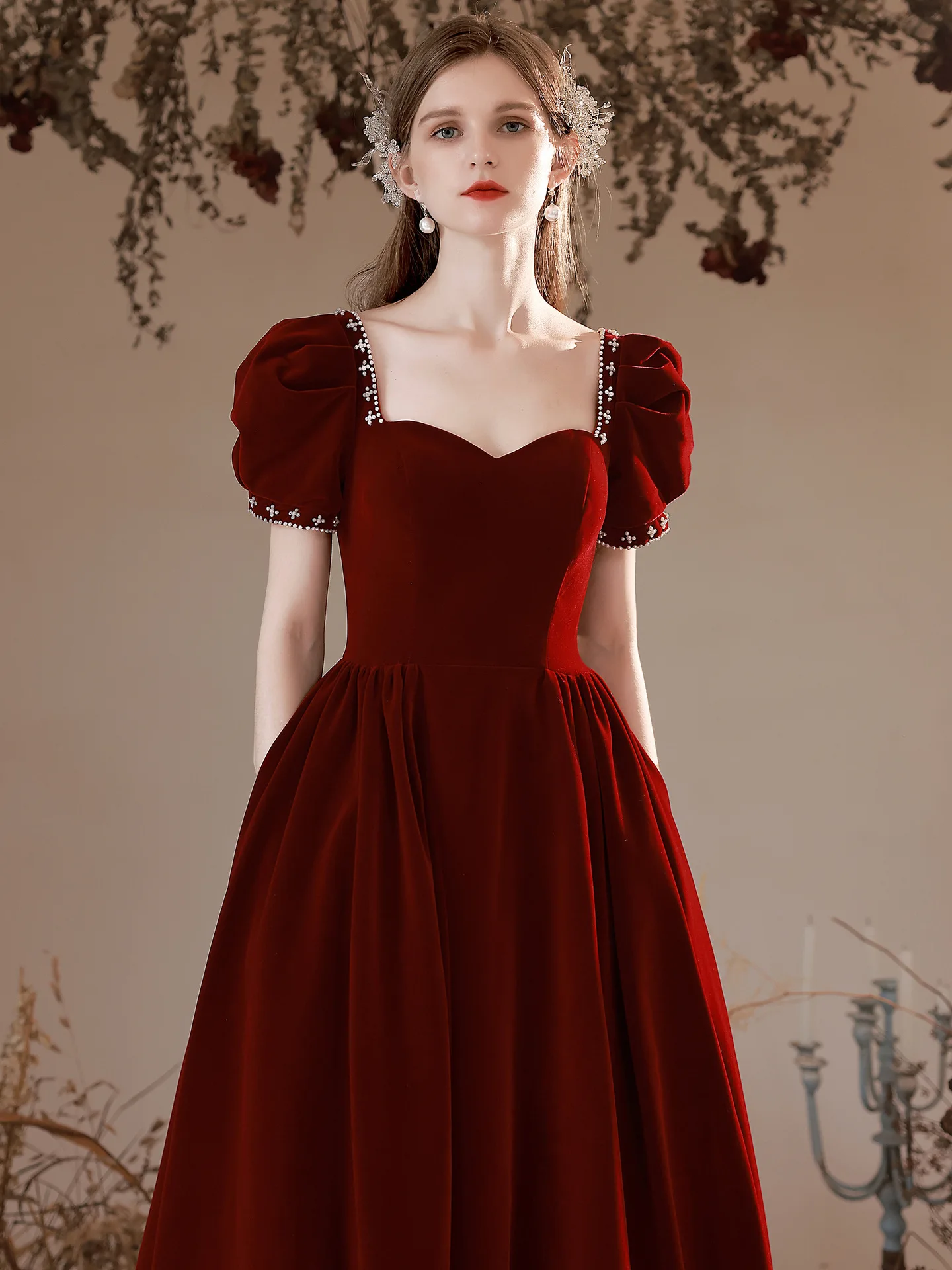 

Burgundy A-Line Evening Gowns Puff Sleeve Sweetheart Velour Party Prom Gowns Backless Lace Up Pearls Beading Dress