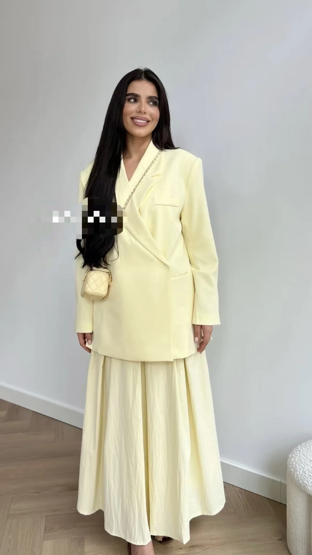 Ladies Loose Blazer Suit Image 10