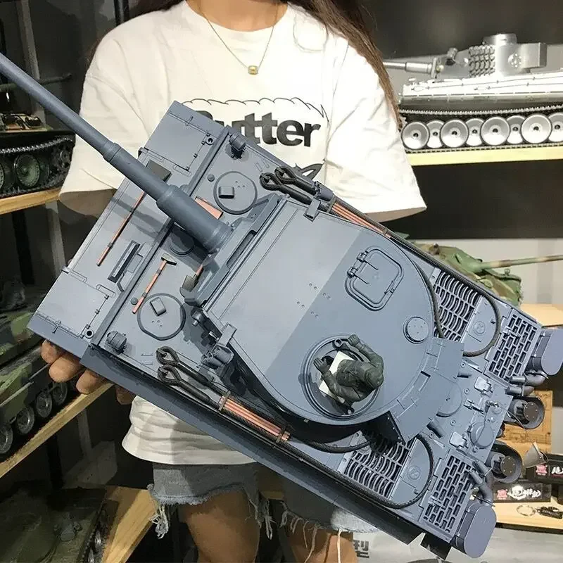 Henglong 3818-1 Tiger RC Tank Model World War II German Tiger I Heavy Tank Crawler Metal 1:16 Simulation Remote Control Car Toy 4