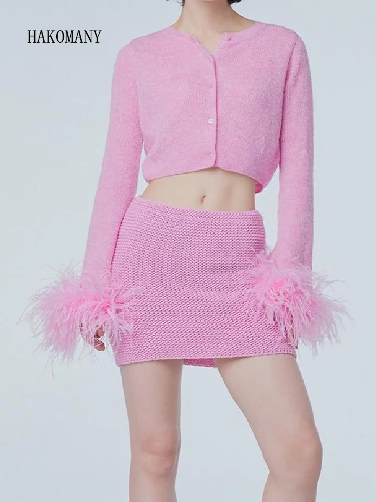 

2023 Woman Single-breasted Buttons Full Sleeve Sweater Knitwear Jumper Autumn Retro Splice Feather Cuff Knitted Short Cardigan