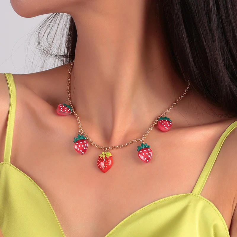 Mode Erdbeere Anhänger Halskette für Frauen Einfache Kette Obst Halskette Mädchen Party Urlaub Schmuck Geschenke