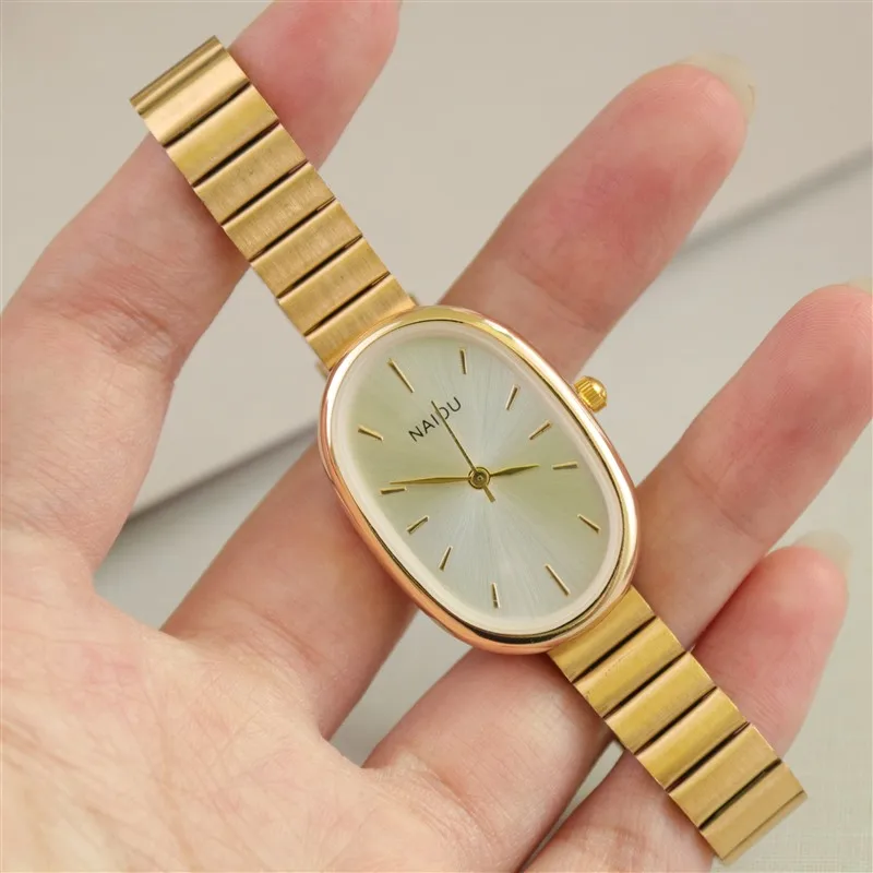 2023 Year Beautiful Ladies Watches For Women Girl Simple Silver and Gold Stainless Watchband Quartz Minimalist Wristwatches