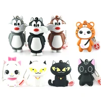 Découvrez cette clé USB unique en forme de chat noir mignon, avec une capacité de stockage de 128 Go. Un accessoire de stockage portable et tendance pour vos données.