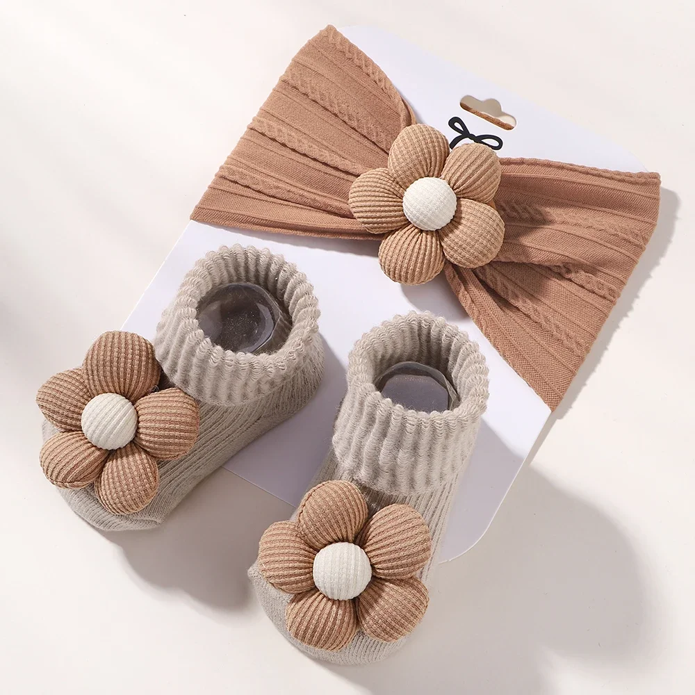 Baby Girl Floral Headband & Socks 3
