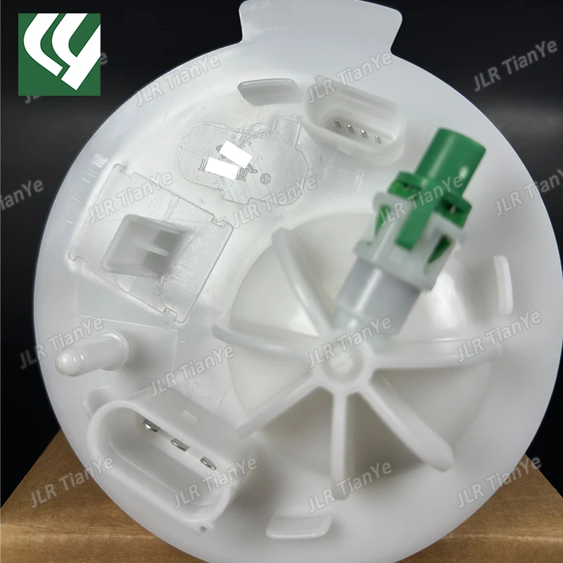 Fuel Pump Petrol Filter for Jaguar XJ Land Rover 2009-2.0L 3.0L 5.0L XF XFR C2D28280