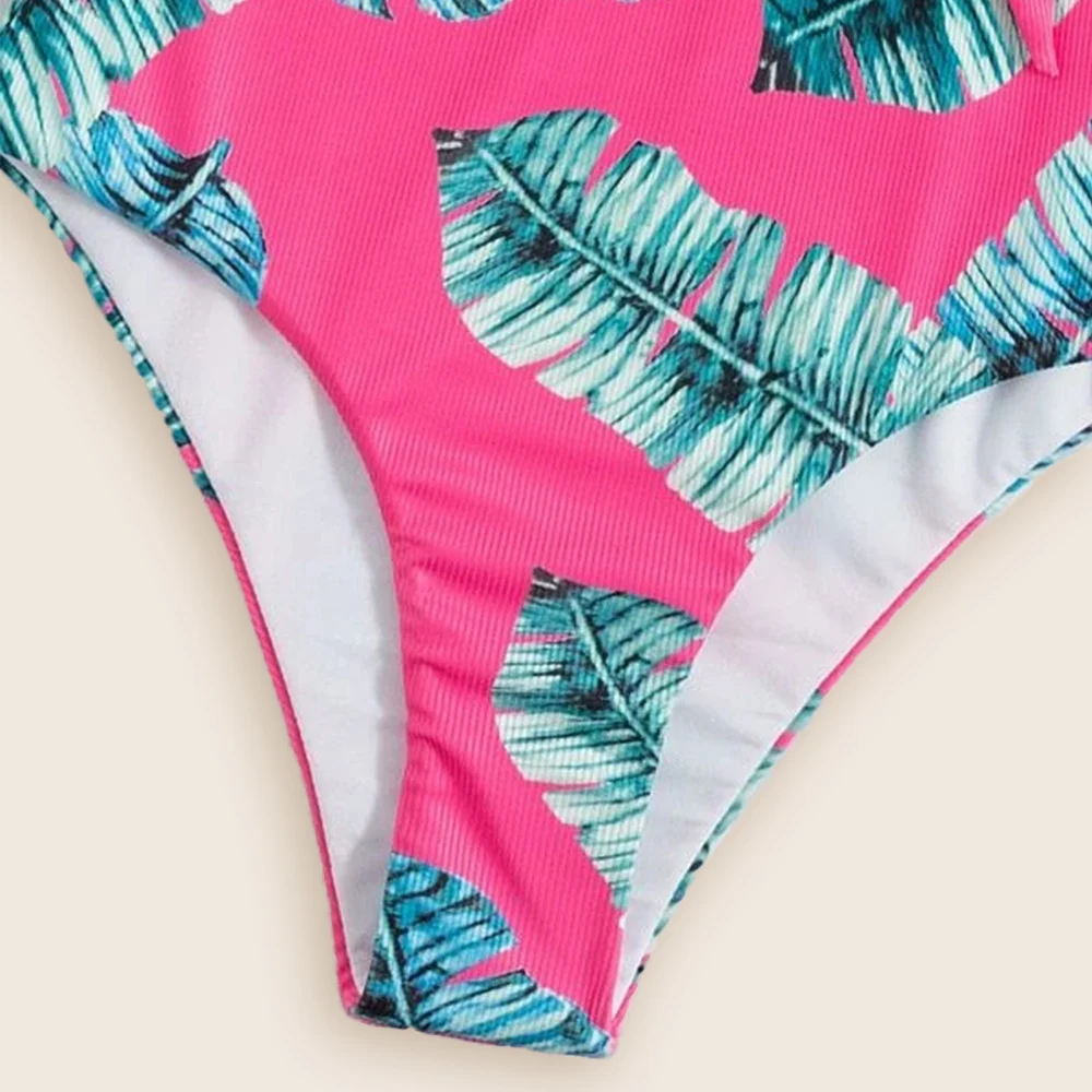 Family Matching Outfits Mother And Daughter Whole Swimsuit Father Son Beach Shorts Mom Kids Swimwear Summer Bathing Suits 5