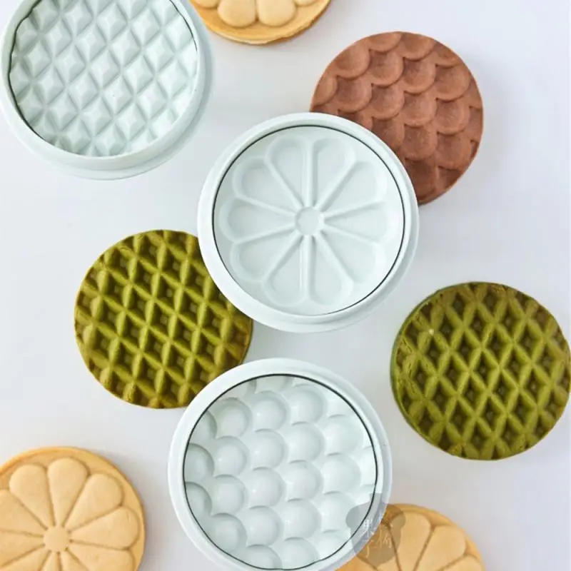 

Set Waffle Cookie Cutter Biscuit Mold Corrugated Flower Pattern Round Shape 3D Hand Pressure ABS Plastic Fondant Cake Tools