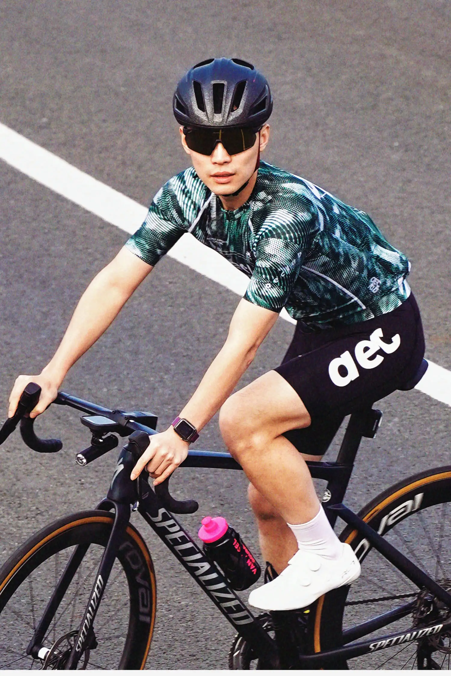 AEC Radtrikot Sommer Kurzarm Fahrradoberteil 2026 Neu Rennrad MTB Kleidung Hochelastisch YKK Reißverschluss hinten 3 Taschen – Detail 20
