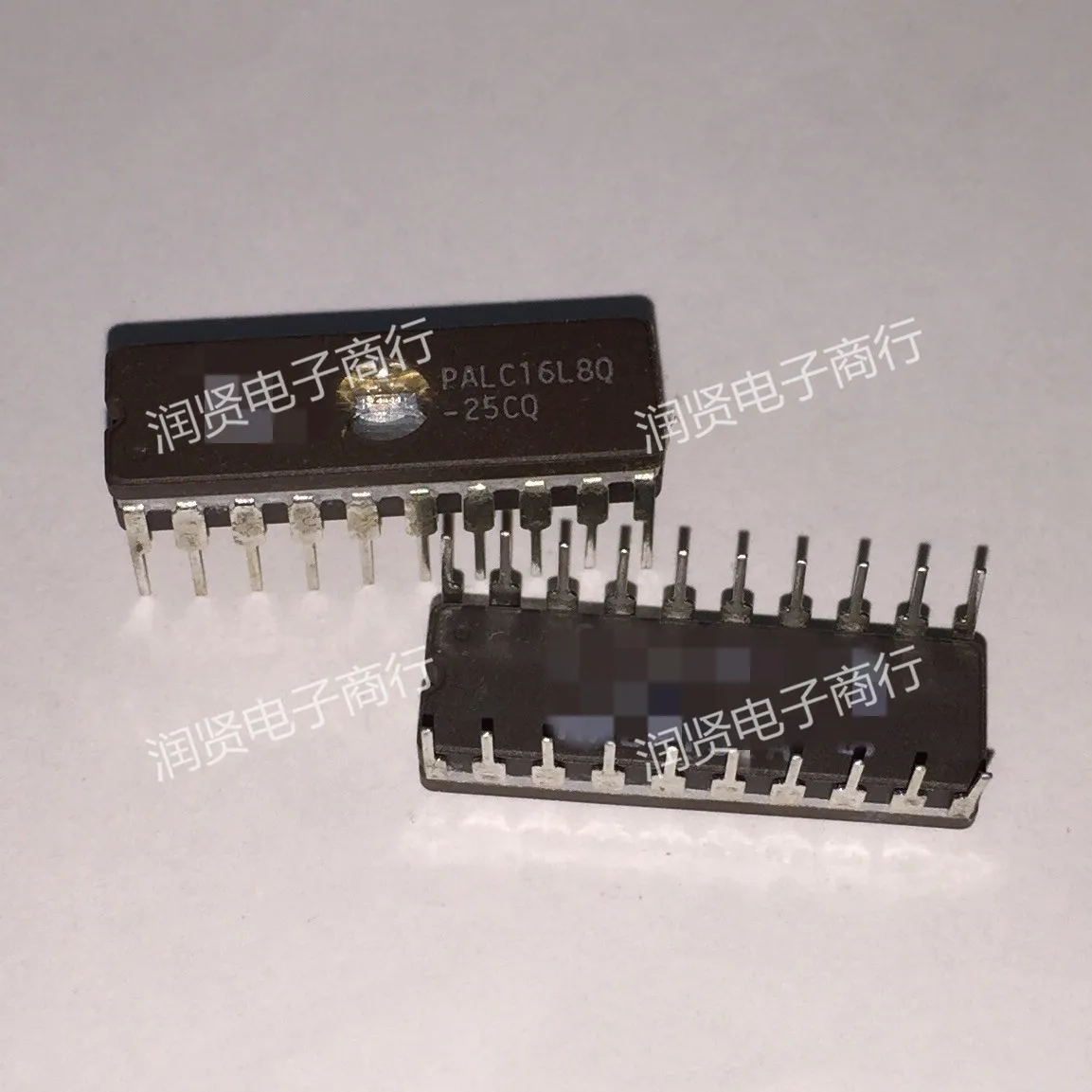 

2 шт. PALC16L8Q-25CQ PALC16L8Q CDIP новый оригинальный