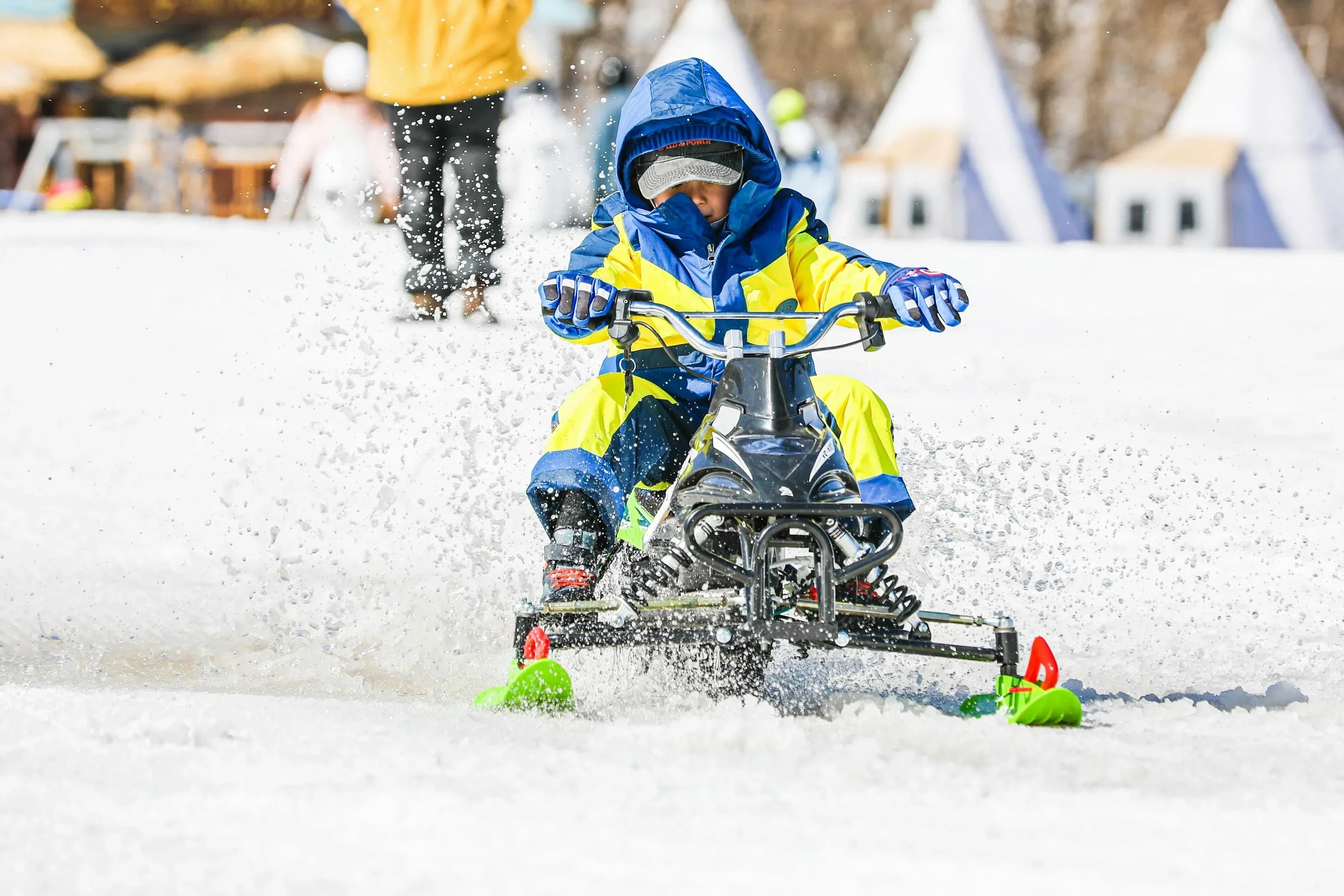 Sopop 800W/48V Electric Winter Sledge Snow Racer Snow Snowmobile Steering Wheel Ride On Grass Sand Scooter