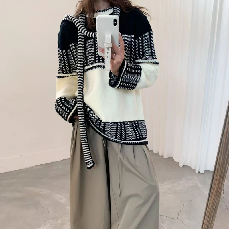 Autumn and Winter Women's Contrasting Color Long-sleeved Sweater Elegant Loose Contrasting Color Ribbon Hat Knitwear Pullover