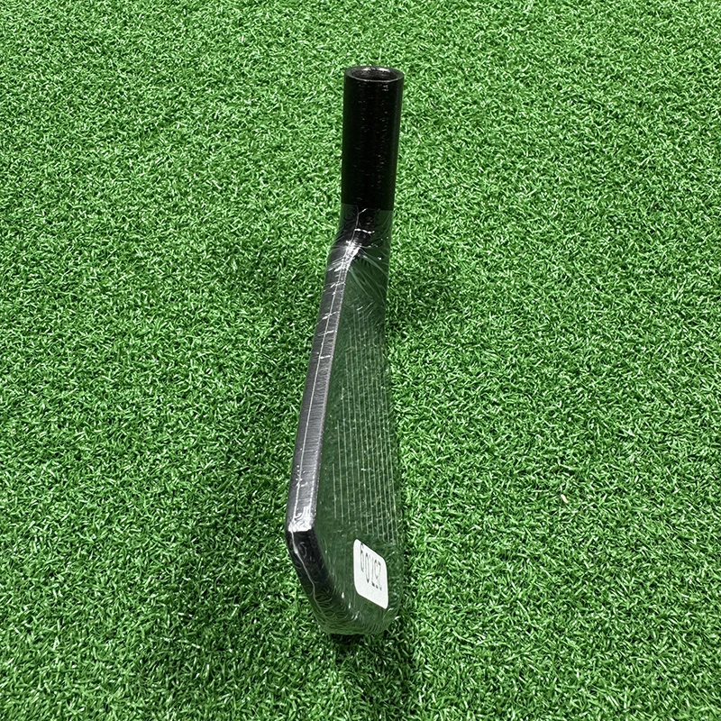 New Golf Irons black M5 golf clubs 7pcs 456789p Steel or graphite shaft