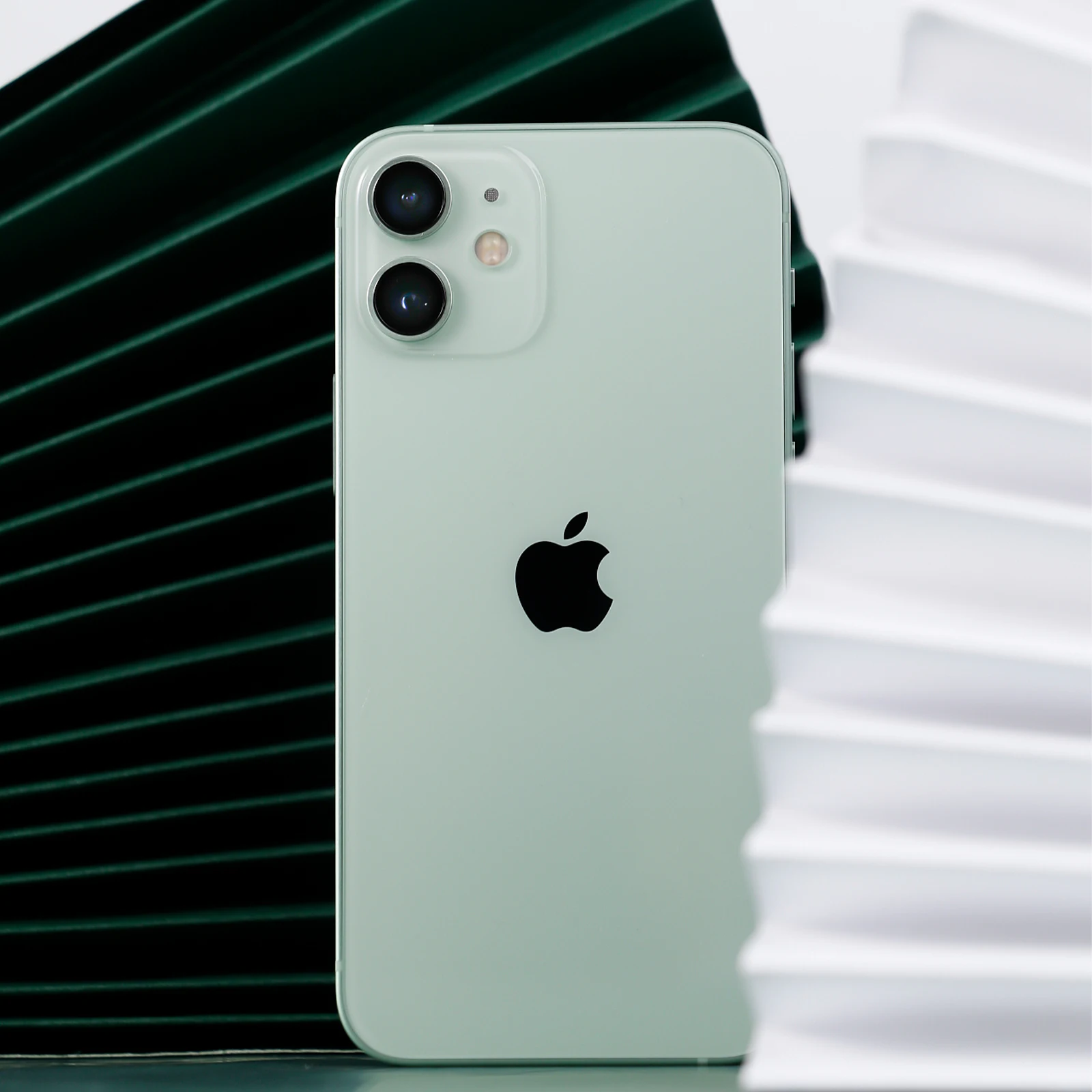 Original iPhone 12 Mini Apple 5G LTE Genuine iPhone A14 Bionic Hexa Core  4GB&64/128/256GB IOS 5.4'' Dual 12MP Cellphone 5