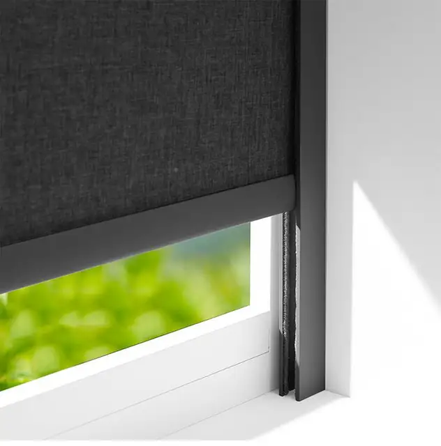 U Channel อลูมิเนียมอัลลอยด์แถบปิดกั้นแสงสําหรับม่านม้วน Light Gap Blockers เฉดสีหน้าต่างรางด้านข้างสําหรับผ้าม่าน 1