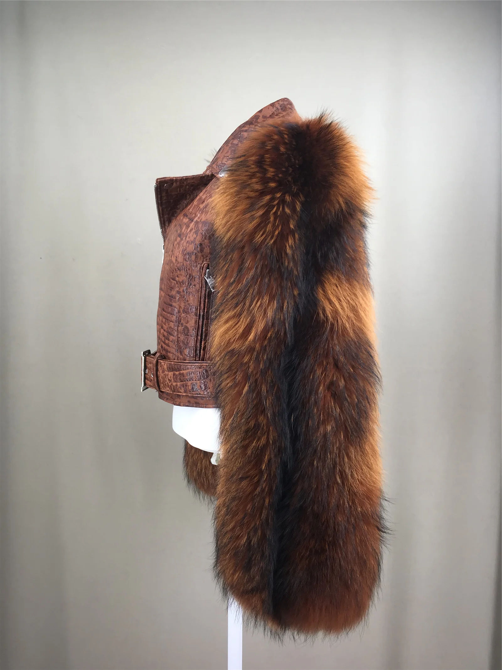 Natural Sheep Leather Short Crop Jacket With Long Fox Sleeve Short Coat Crocodile Biker Jacket Y2k 2023 Furry Luxury 230412