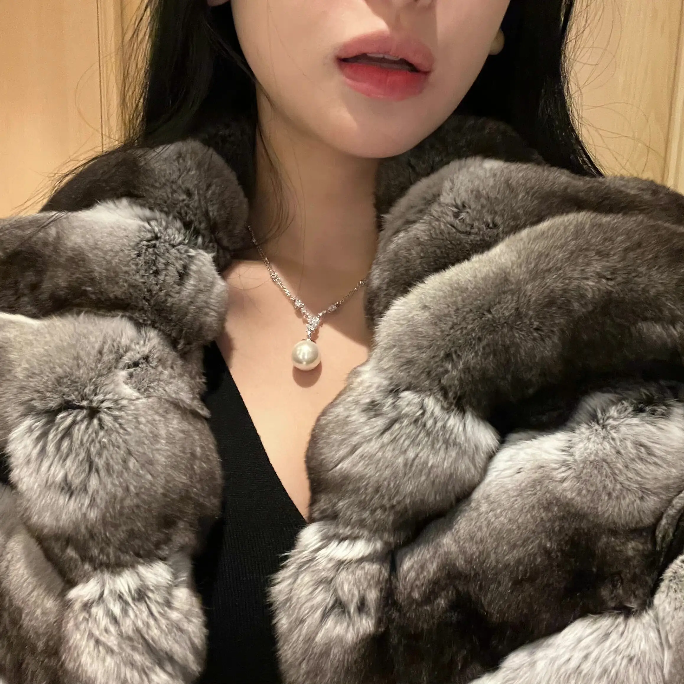 Luxury Black and Gray Short Fur Coat Female 2023 Fall Winter New Korean Style Fashion Lapel 3/4 Sleeve Faux Fur Coat Women