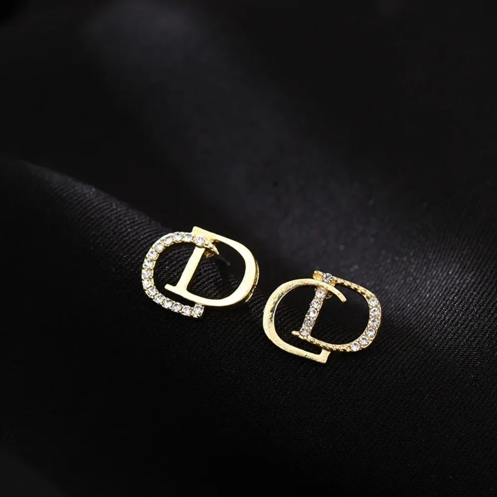 New Personalized Inlaid Letters Earrings Female Design Minimalist Earrings Light Luxury Niche Temperament Earrings Gift Jewelry