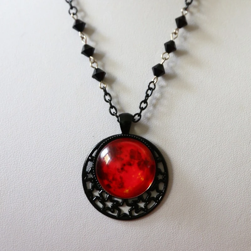 

Новинка, модное ожерелье с кулоном в виде готического алая и серебряной Луны, ювелирные изделия