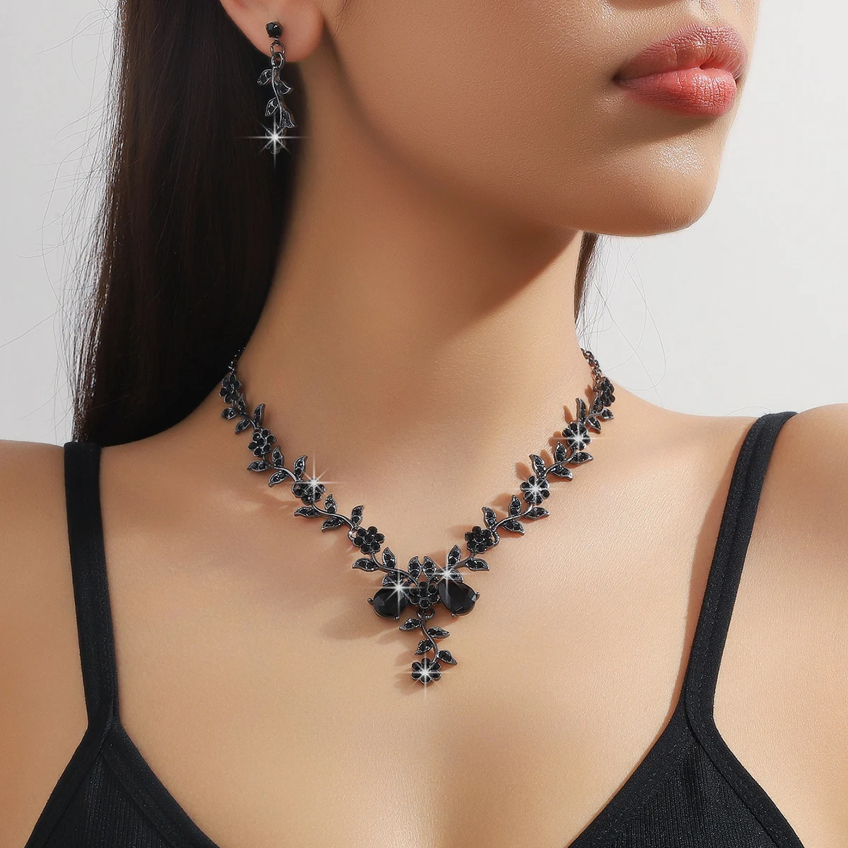 Jewelry Sets Women Fashion Small Flower Water Drop Necklace Earrings Set Wedding Banquet Party Festival Gift 3PC