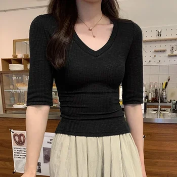 الملابس النسائية الكورية موضة الأبيض تي شيرت للنساء قصيرة الأكمام بلايز عادية الأساسية الخامس الرقبة تي شيرت فام 2025 الصيف 2