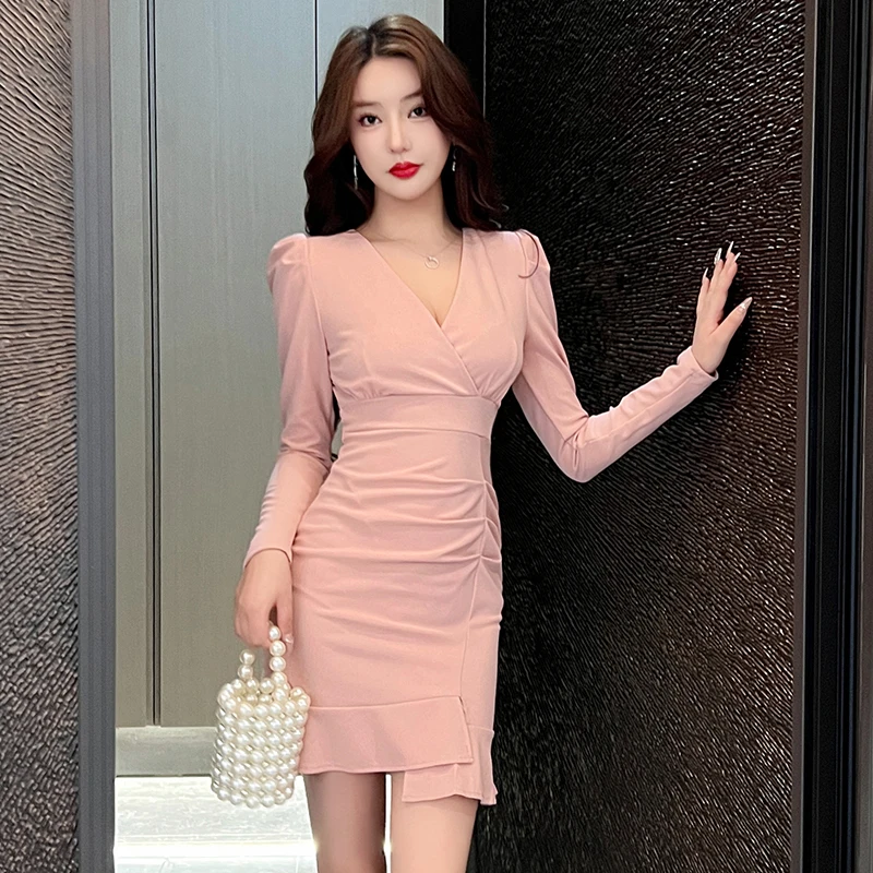 

Fall/winter 2024 Dress New High-end Slim Slim Hip V-neck Long Sleeve Dress