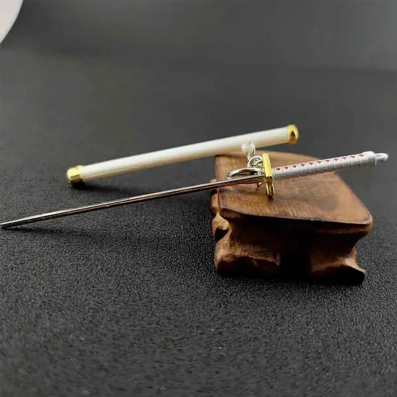 Anime Keychain Mini Roronoa Zoro Samurai Sword Keychain Anime Plastics Scabbard Key Chain Ring Katana Buckle for Men Cosplay Toy Jewelry Gift