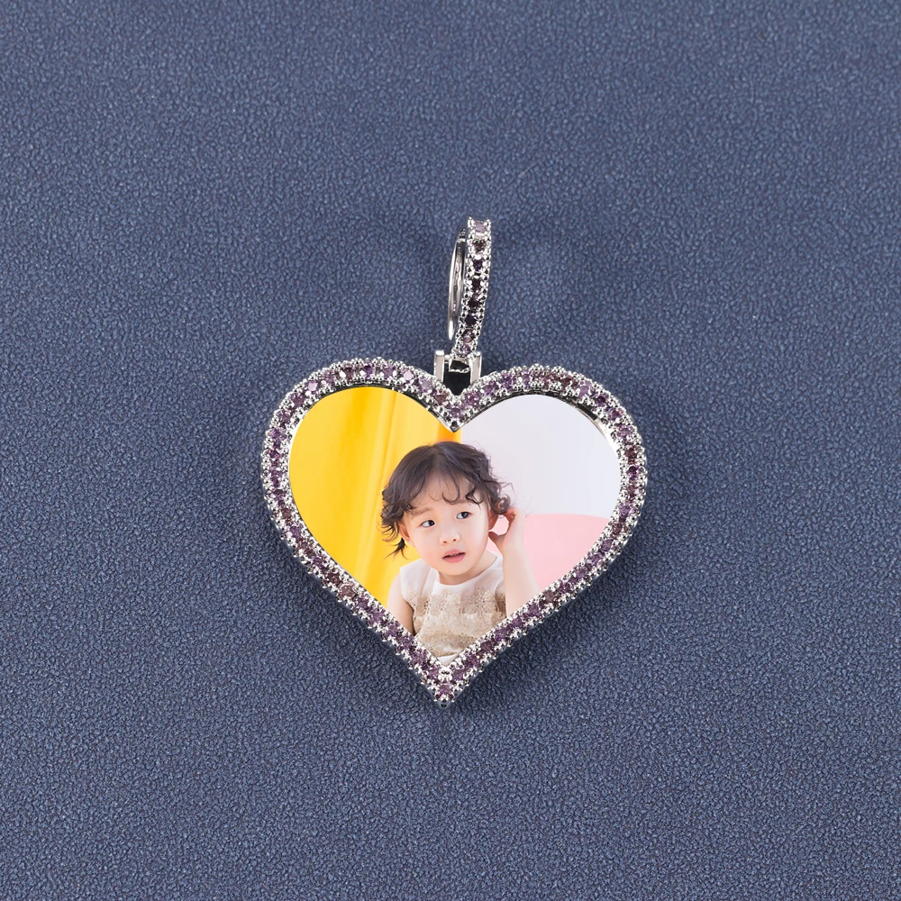 Hot Selling Customization Gold Plated Copper Iced Out Heart Shape Photo Pendant Sublimation Necklace 3